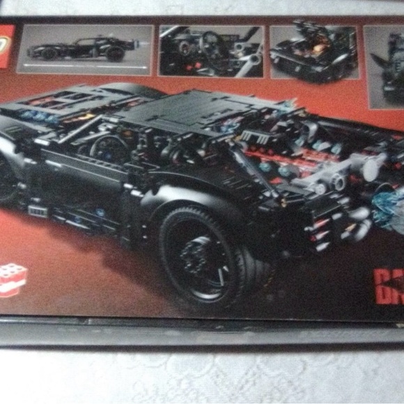 LEGO Technic Batmobile LEGO Set - Picture 1 of 8